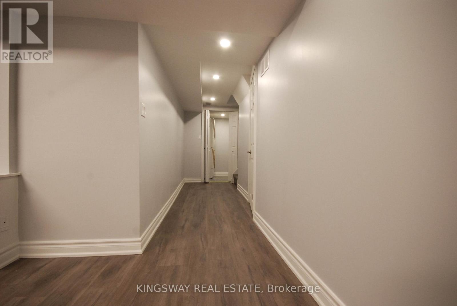 1009 Raintree Lane, Mississauga, Ontario  L5H 3Y5 - Photo 23 - W12864348