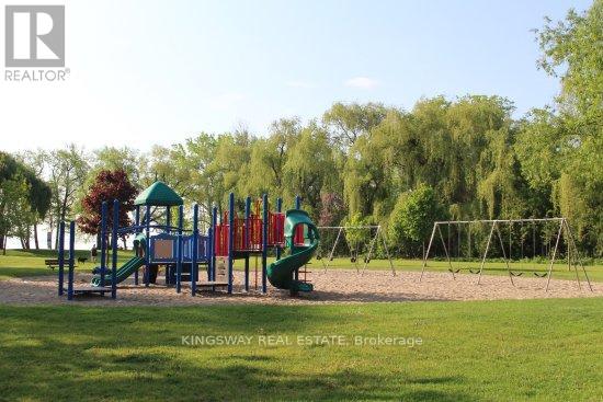 1009 Raintree Lane, Mississauga, Ontario  L5H 3Y5 - Photo 29 - W12864348