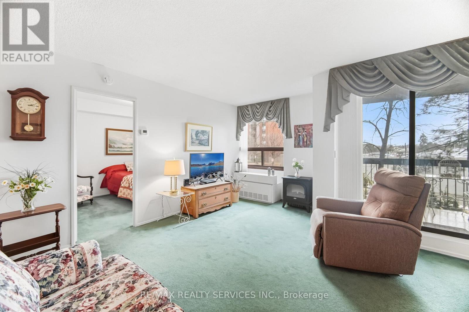 201 - 20 Mississauga Valley Boulevard, Mississauga, Ontario  L5A 3S1 - Photo 14 - W12864374