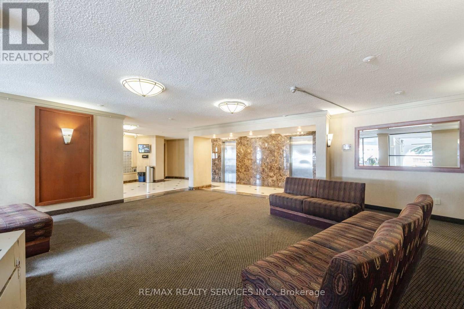 201 - 20 Mississauga Valley Boulevard, Mississauga, Ontario  L5A 3S1 - Photo 6 - W12864374