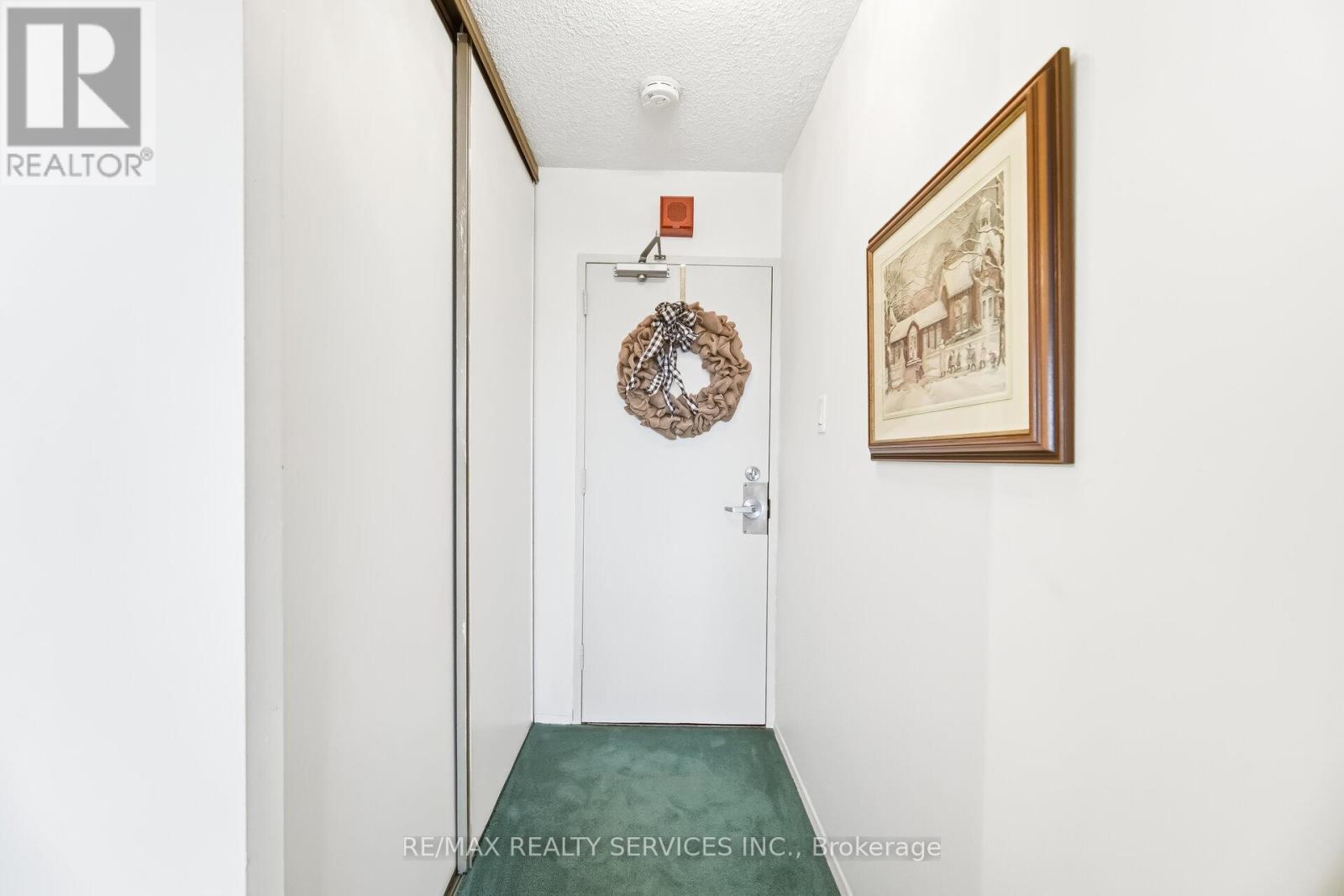 201 - 20 Mississauga Valley Boulevard, Mississauga, Ontario  L5A 3S1 - Photo 8 - W12864374