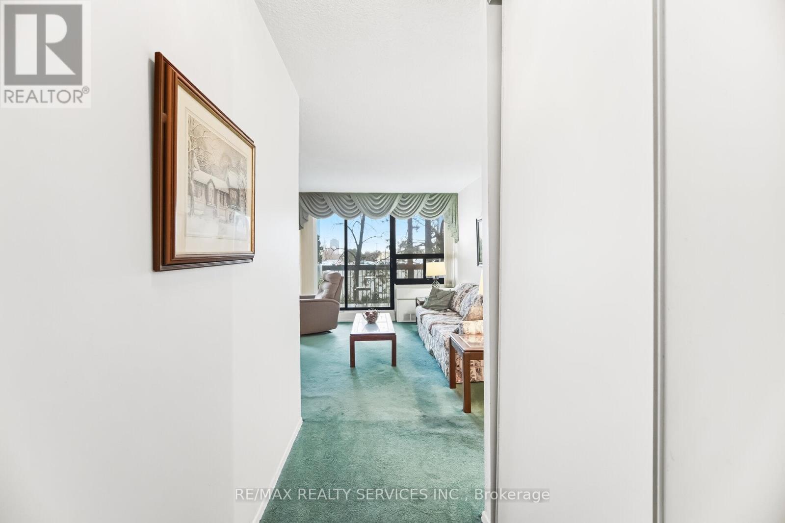 201 - 20 Mississauga Valley Boulevard, Mississauga, Ontario  L5A 3S1 - Photo 9 - W12864374