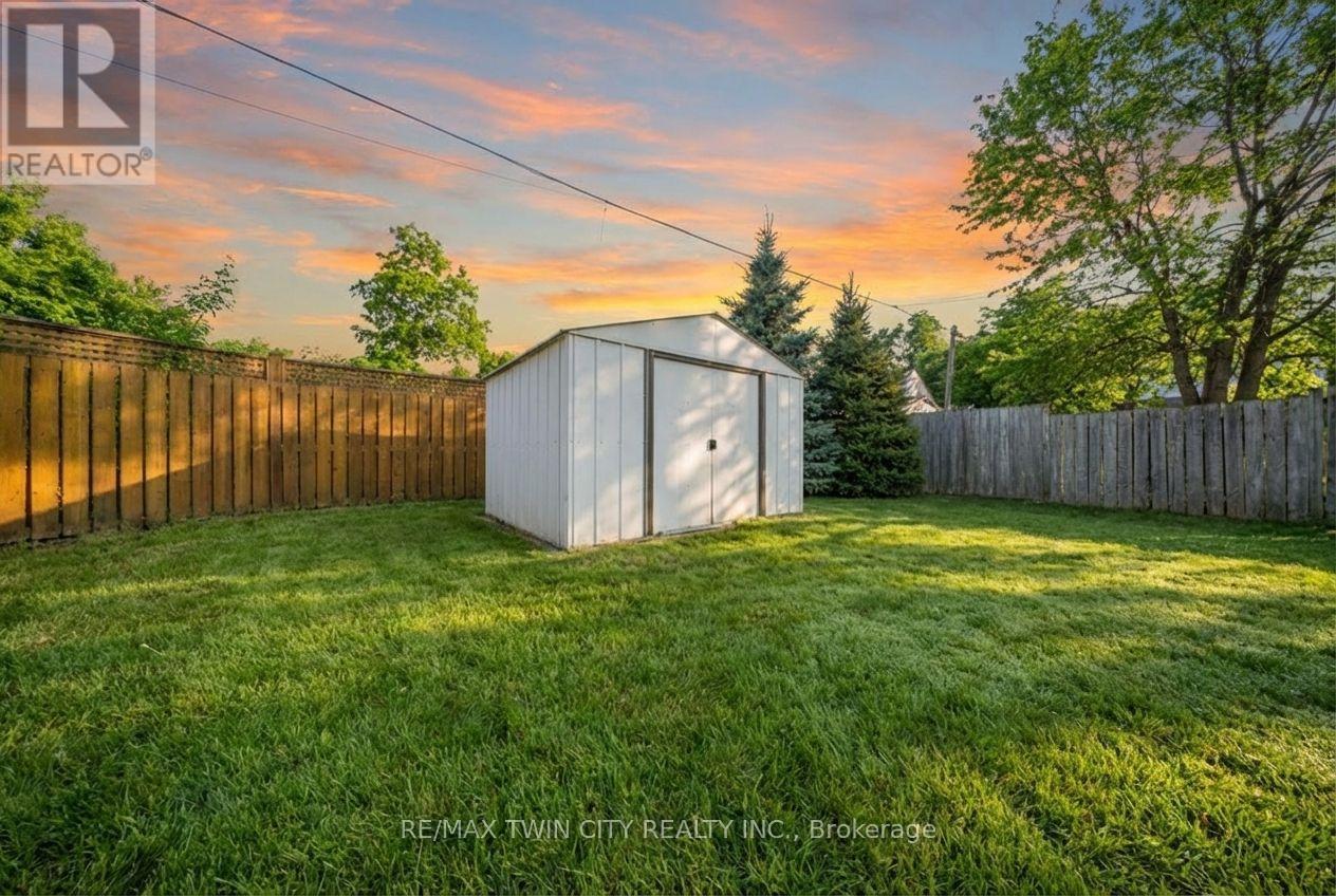 8 Main Street, Brantford, Ontario  N3R 3X2 - Photo 28 - X12864364