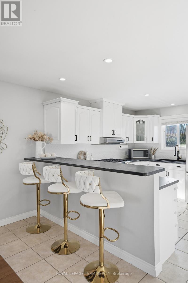 116 Mclachlin Street S, Arnprior, Ontario  K7S 3Y5 - Photo 14 - X12699672