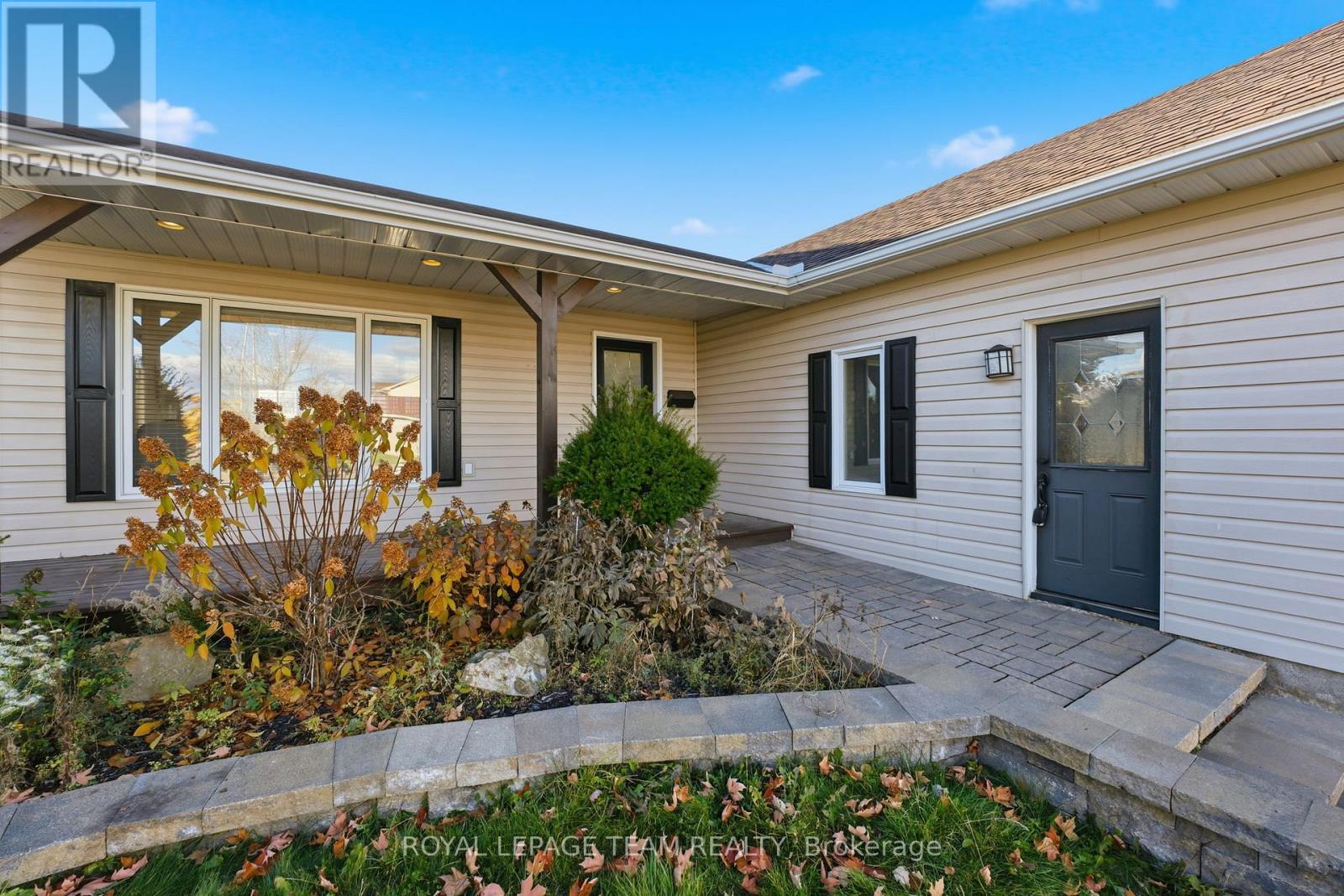 116 Mclachlin Street S, Arnprior, Ontario  K7S 3Y5 - Photo 4 - X12699672