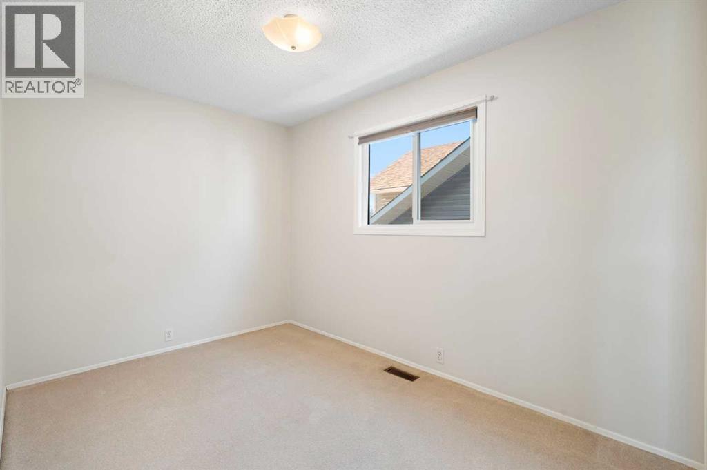 35 Shawmeadows Close Sw, Calgary, Alberta  T2Y 1A5 - Photo 19 - A2290022