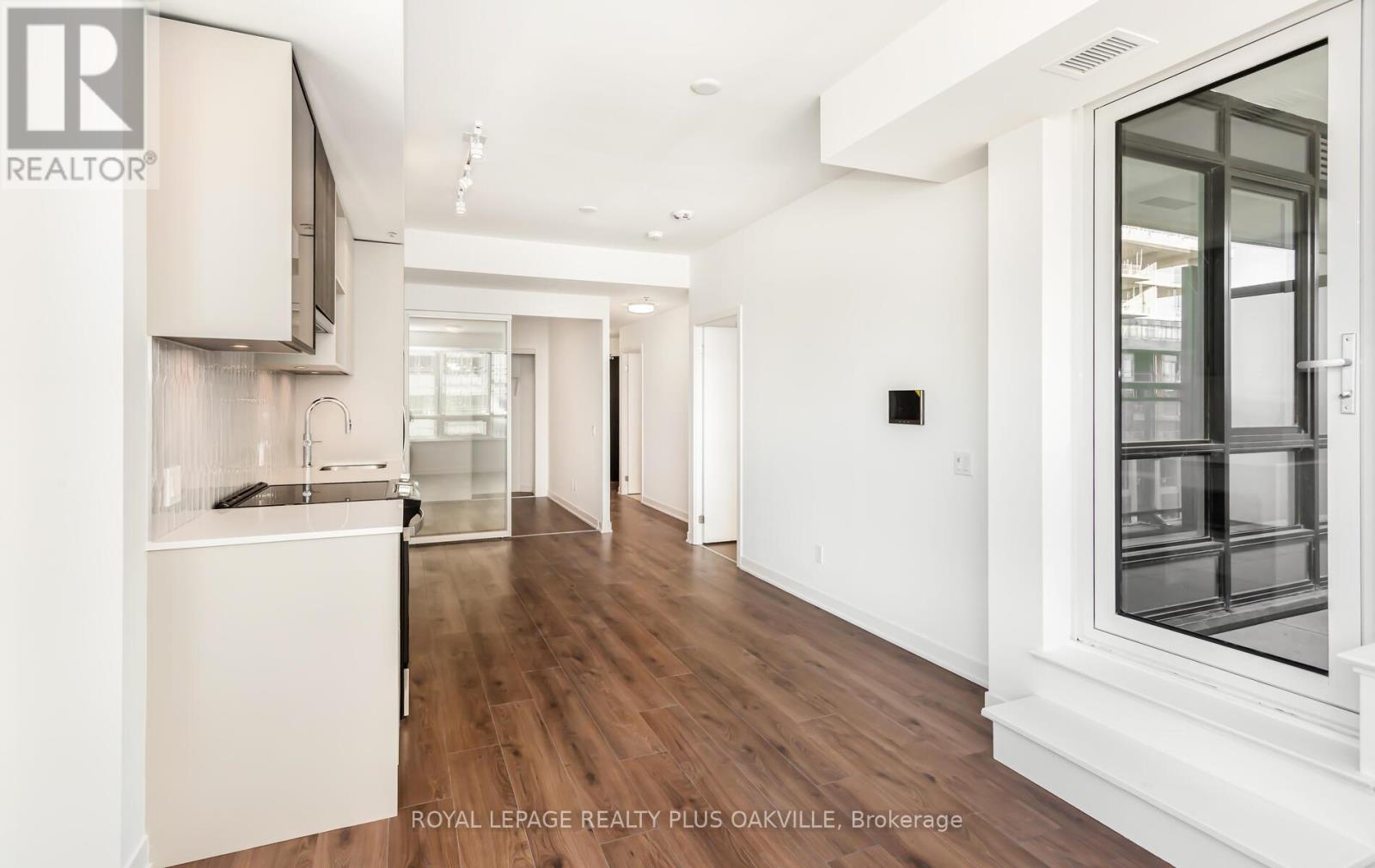 425 - 405 Dundas Street, Oakville, Ontario  L6M 5P9 - Photo 12 - W12864330