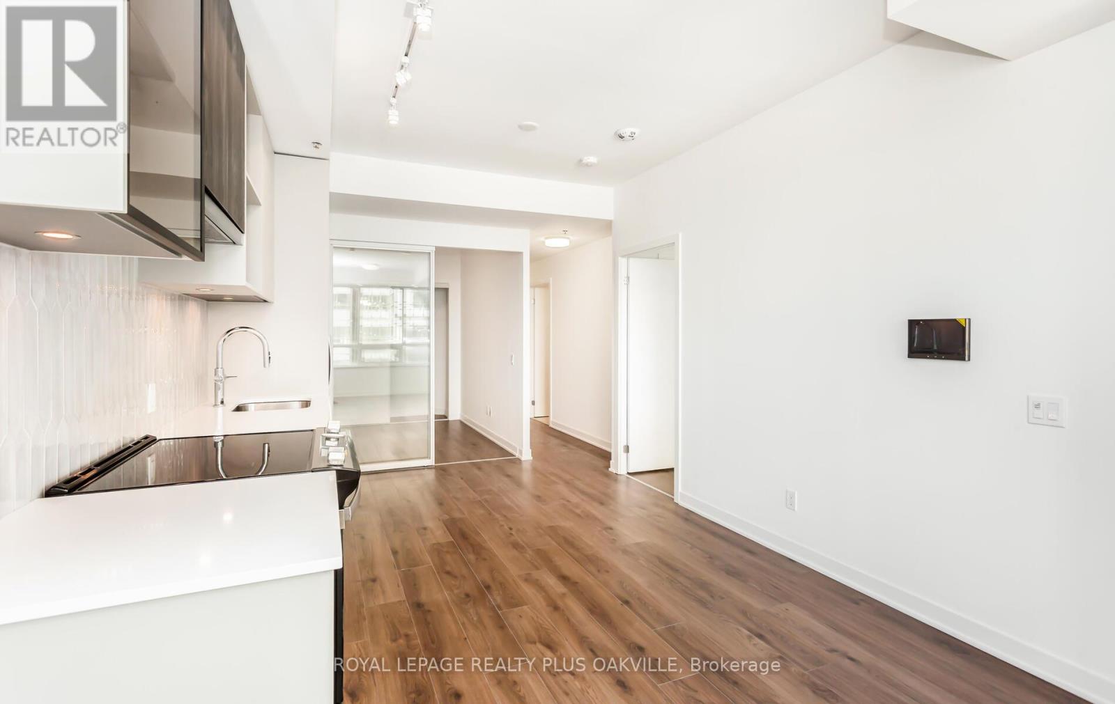 425 - 405 Dundas Street, Oakville, Ontario  L6M 5P9 - Photo 13 - W12864330