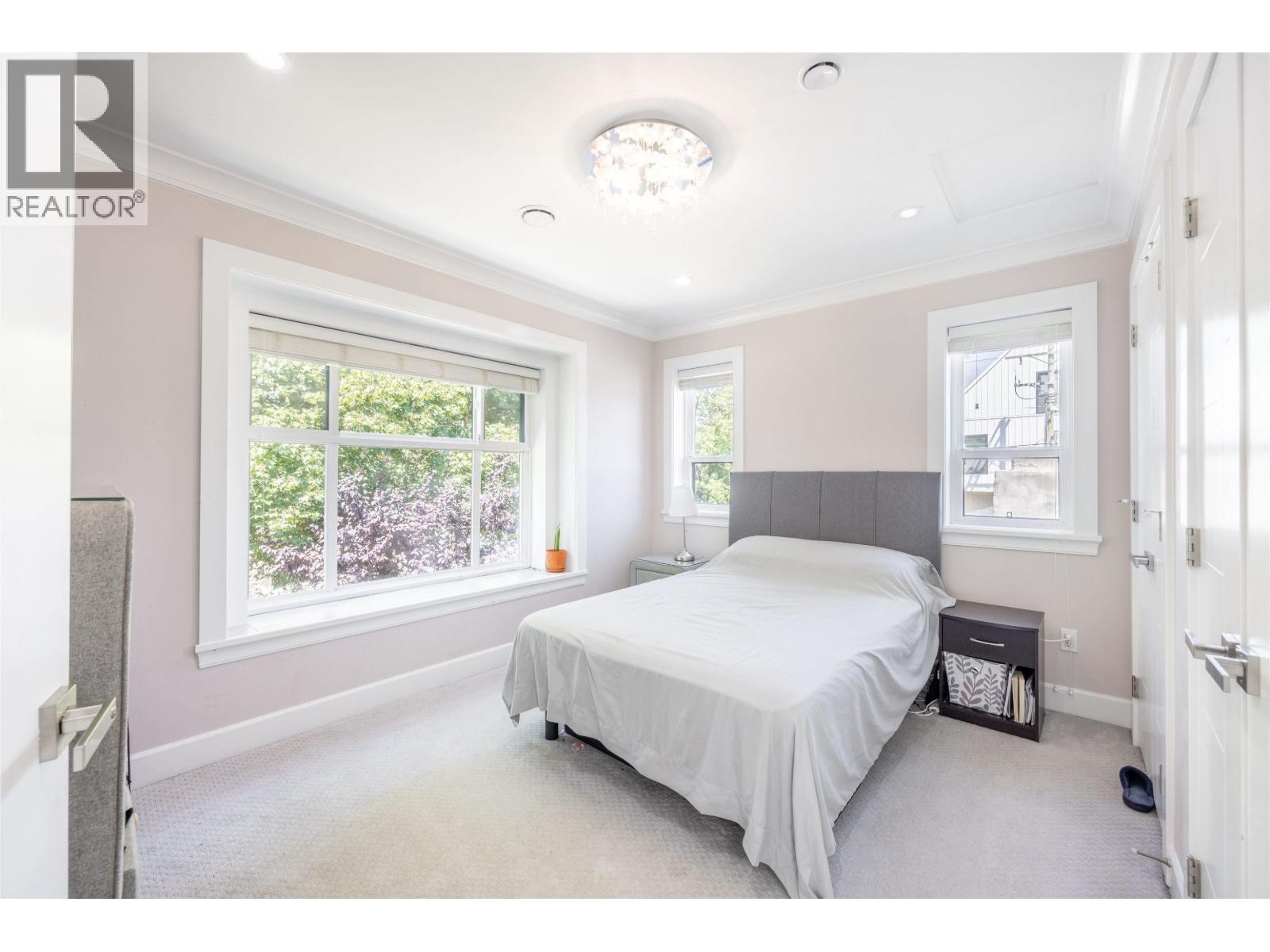 172 Ontario Place, Vancouver, British Columbia  V5W 1S2 - Photo 8 - R3097919