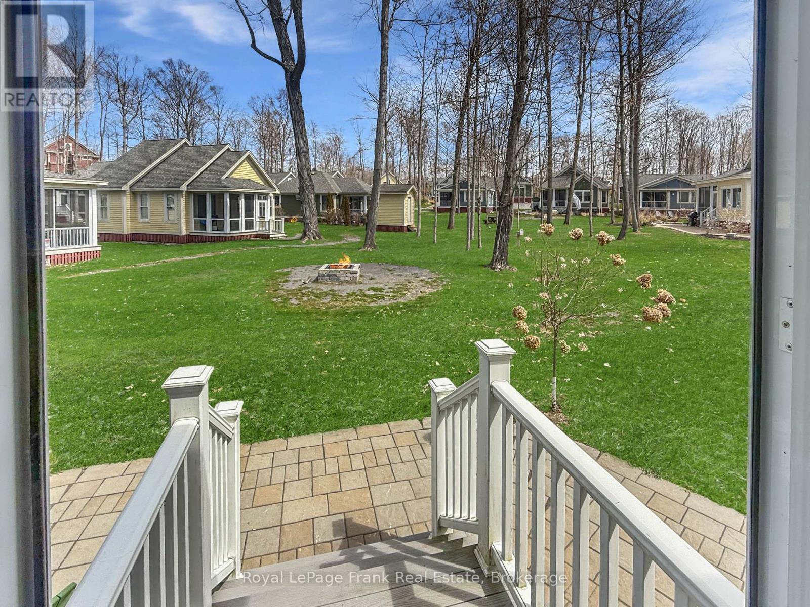 222 - 17 Hollow Lane, Prince Edward County, Ontario  K0K 1P0 - Photo 7 - X12498790