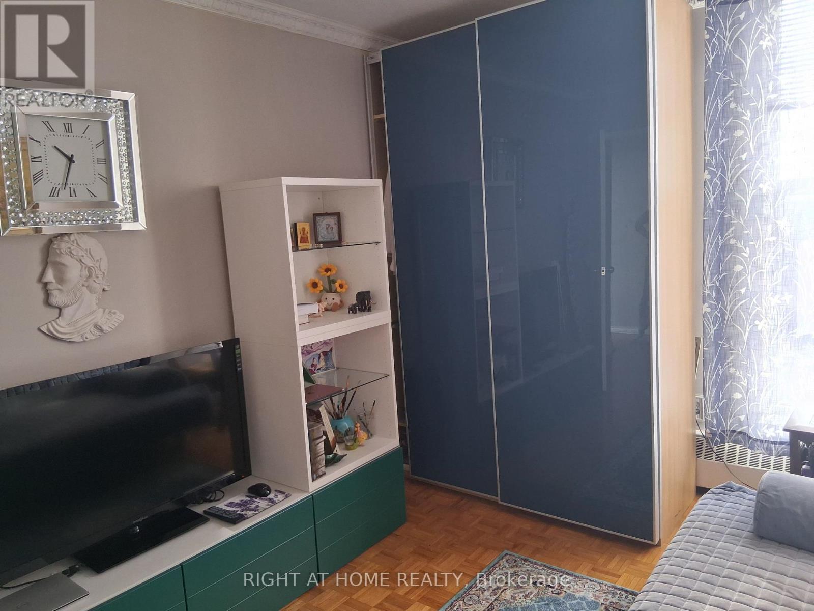 1010 - 235 Grandravine Drive, Toronto, Ontario  M3N 1J2 - Photo 22 - W12859560