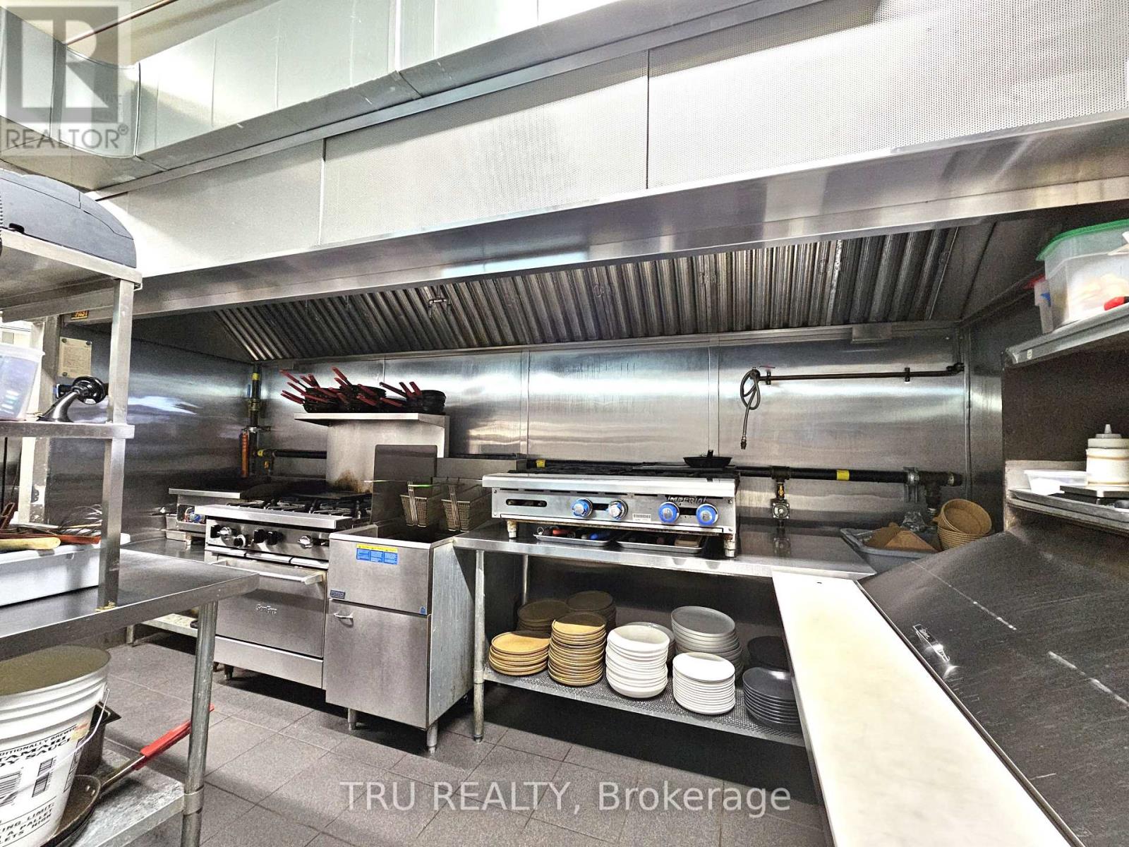 826 Somerset Street W, Ottawa, Ontario  K1S 4N2 - Photo 27 - X12864388