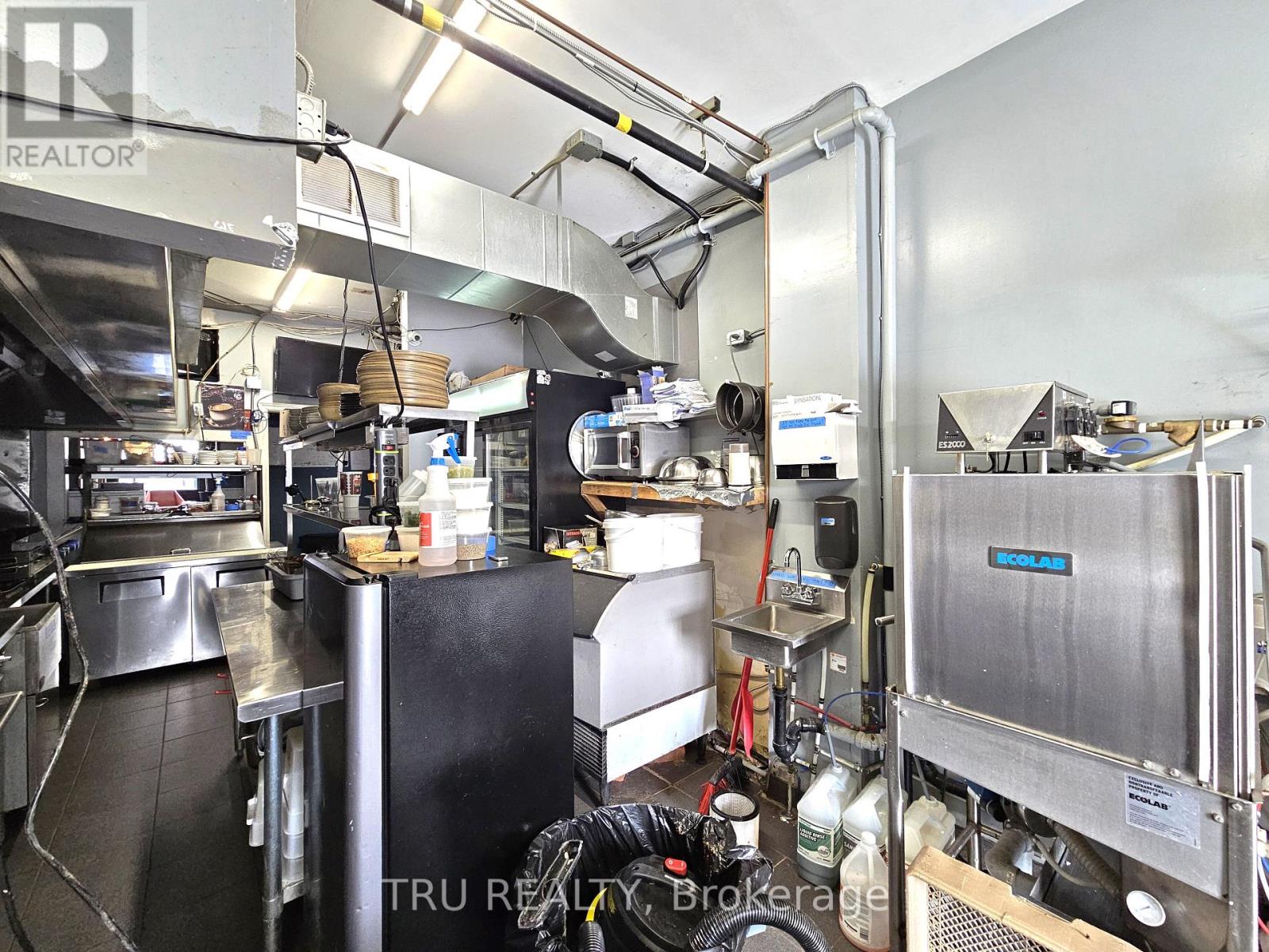 826 Somerset Street W, Ottawa, Ontario  K1S 4N2 - Photo 31 - X12864388