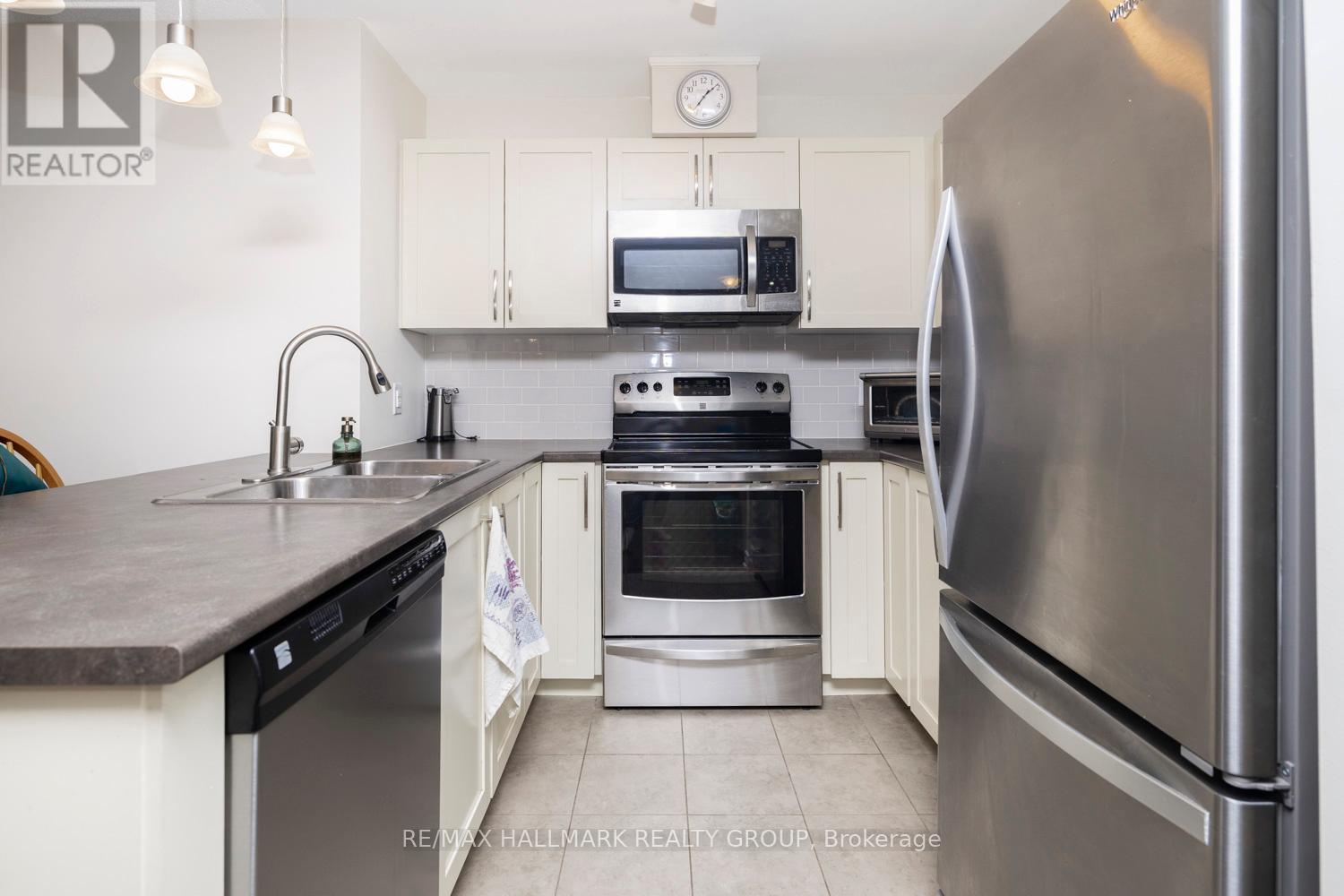 309 - 141 Potts Private, Ottawa, Ontario  K4A 0N7 - Photo 11 - X12864404