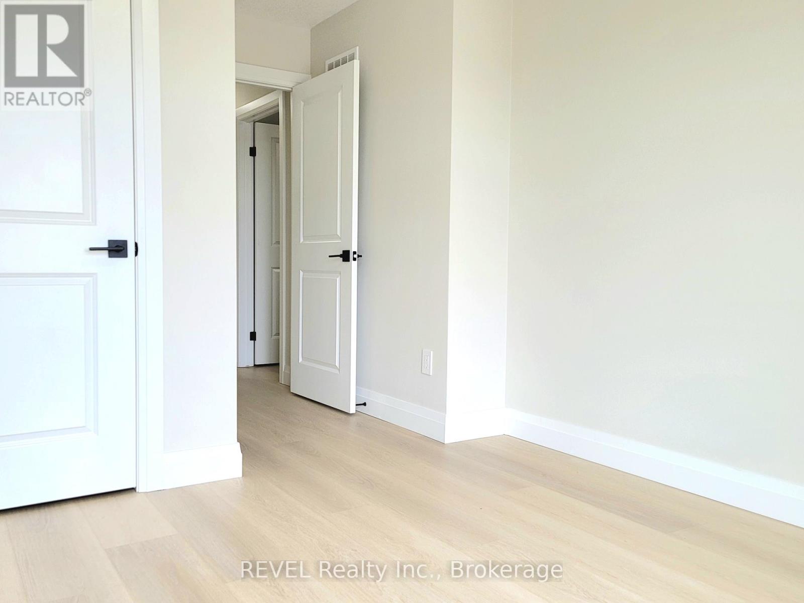 Upper Level Only - 38 Keystone Trail, Welland, Ontario  L3B 0N8 - Photo 22 - X12864414