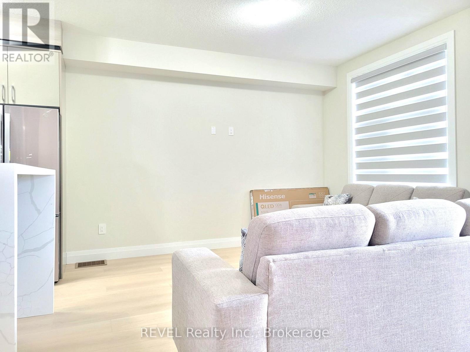 Upper Level Only - 38 Keystone Trail, Welland, Ontario  L3B 0N8 - Photo 6 - X12864414