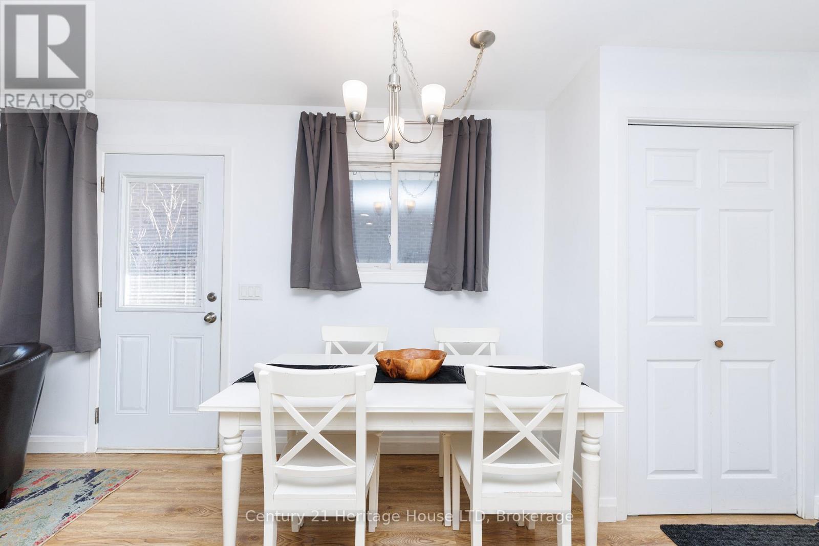 6937 Dolphin Street, Niagara Falls, Ontario  L2E 6Y8 - Photo 13 - X12864422