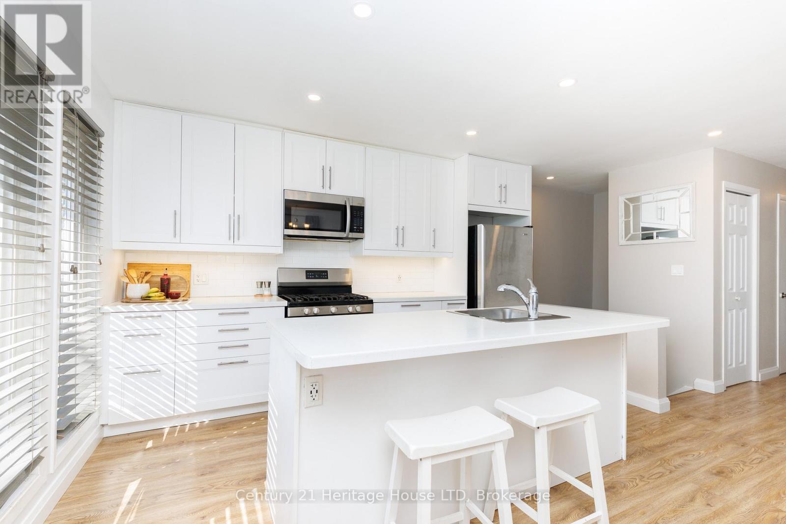 6937 Dolphin Street, Niagara Falls, Ontario  L2E 6Y8 - Photo 15 - X12864422