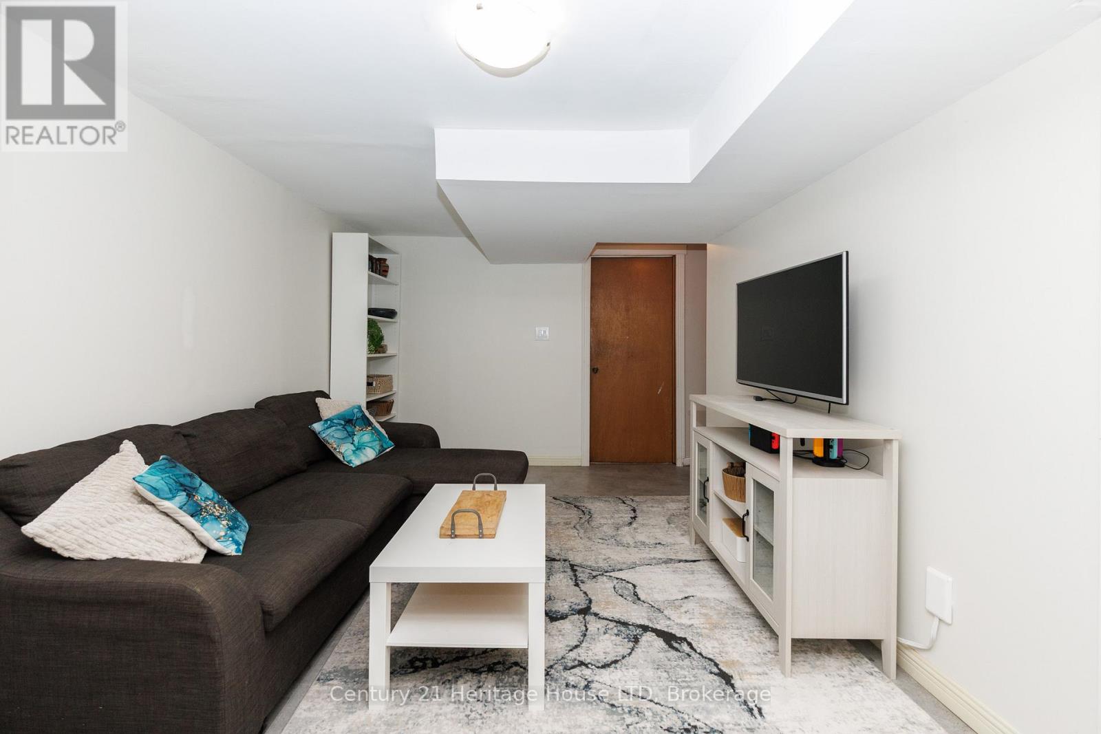 6937 Dolphin Street, Niagara Falls, Ontario  L2E 6Y8 - Photo 32 - X12864422