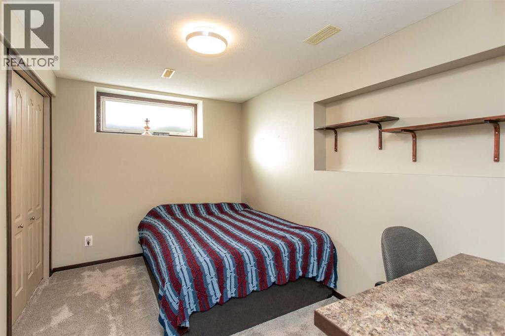 150 Robinson Avenue, Penhold, Alberta  T0M 1R0 - Photo 27 - A2287725