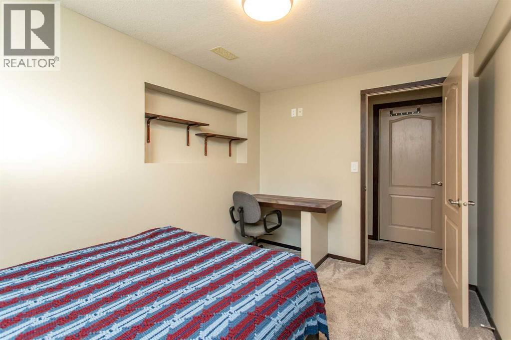 150 Robinson Avenue, Penhold, Alberta  T0M 1R0 - Photo 28 - A2287725