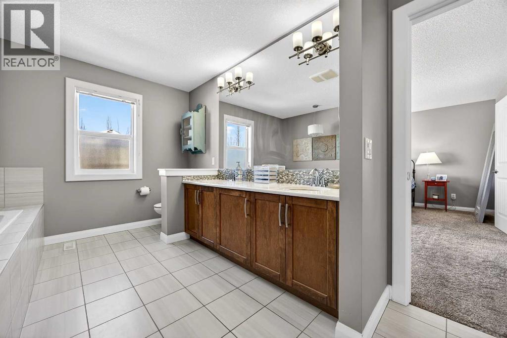 2655 Ravenslea Gardens Se, Airdrie, Alberta  T4A 0T2 - Photo 32 - A2288505