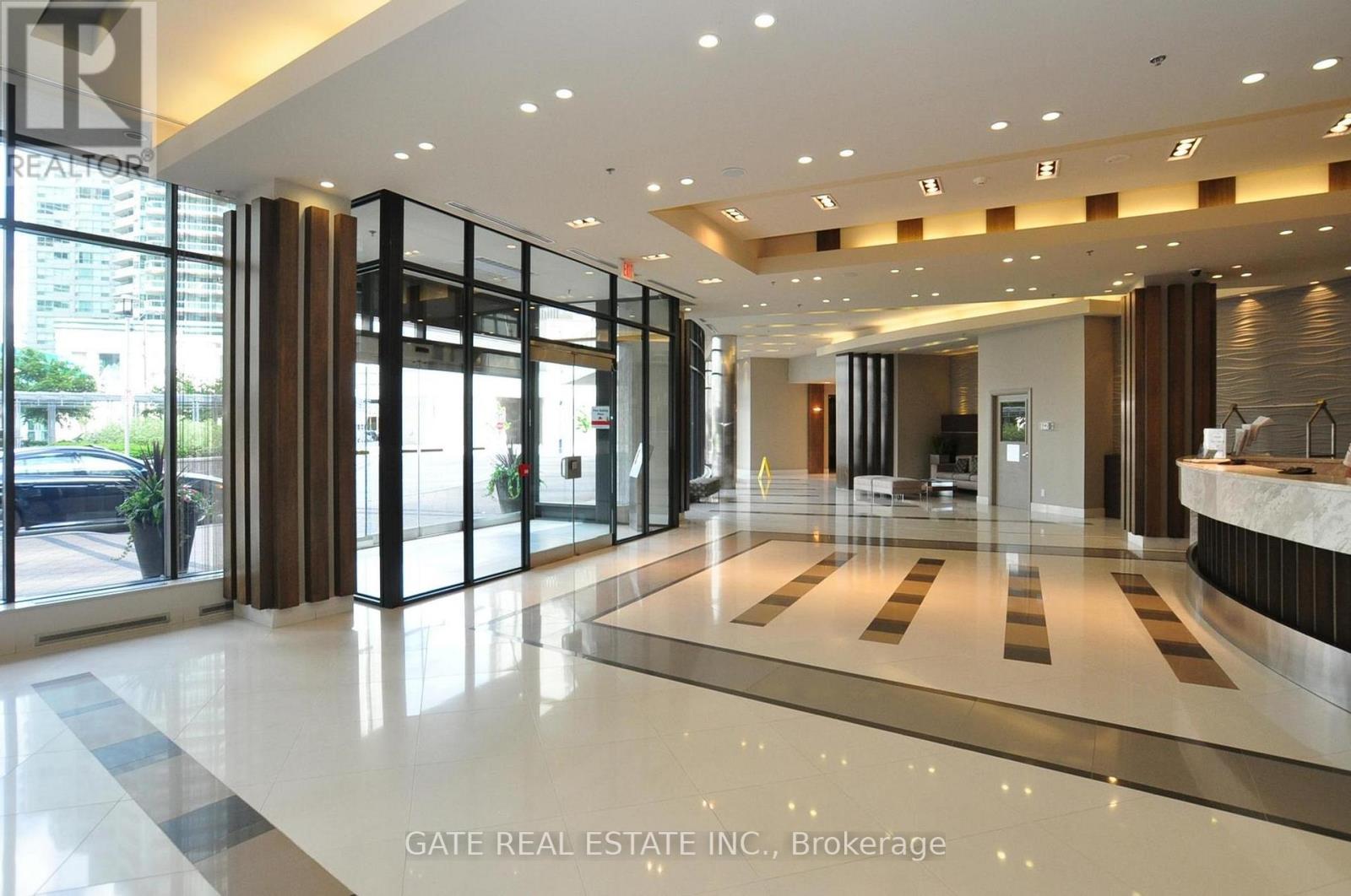 1410 - 18 Harbour Street, Toronto, Ontario  M5J 2Z6 - Photo 3 - C12864382