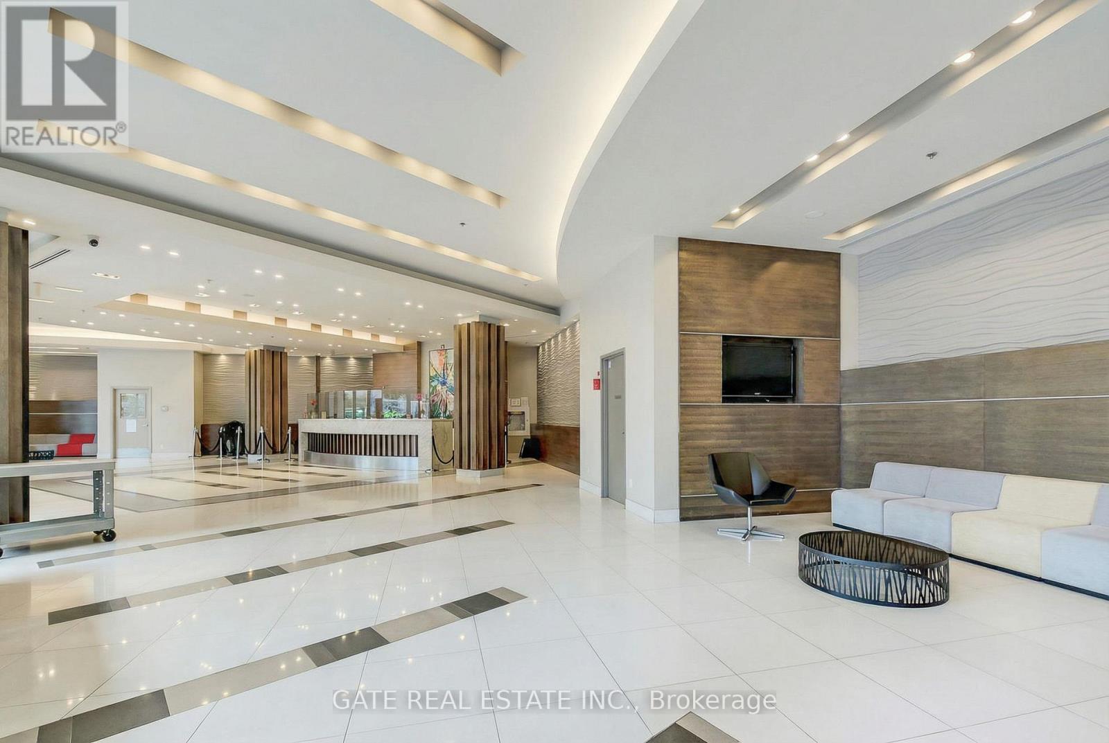 1809 - 18 Harbour Street, Toronto, Ontario  M5J 2Z6 - Photo 38 - C12864398