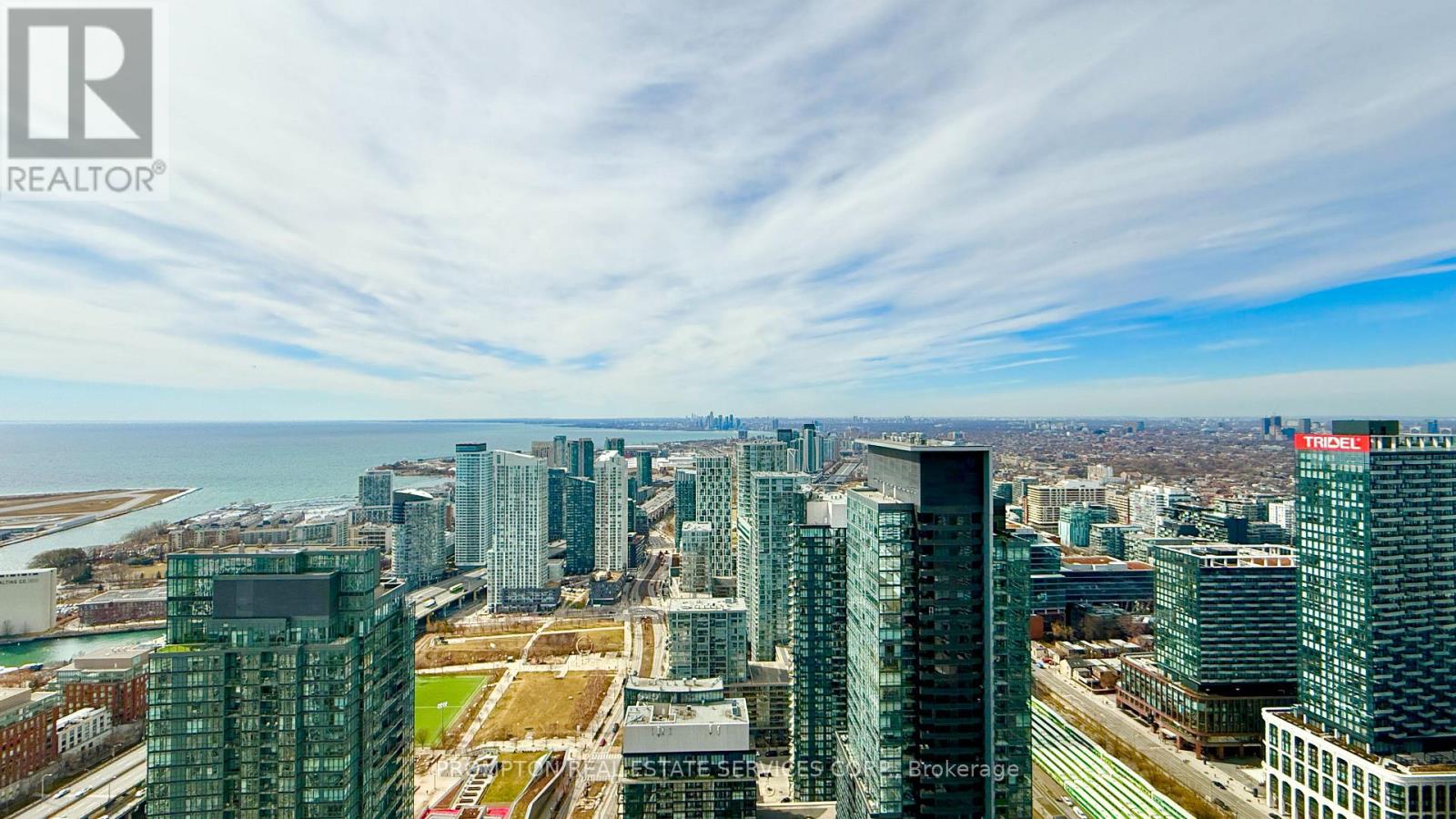 5712 - 3 Concord Cityplace Way, Toronto, Ontario  M5V 0X4 - Photo 15 - C12864402