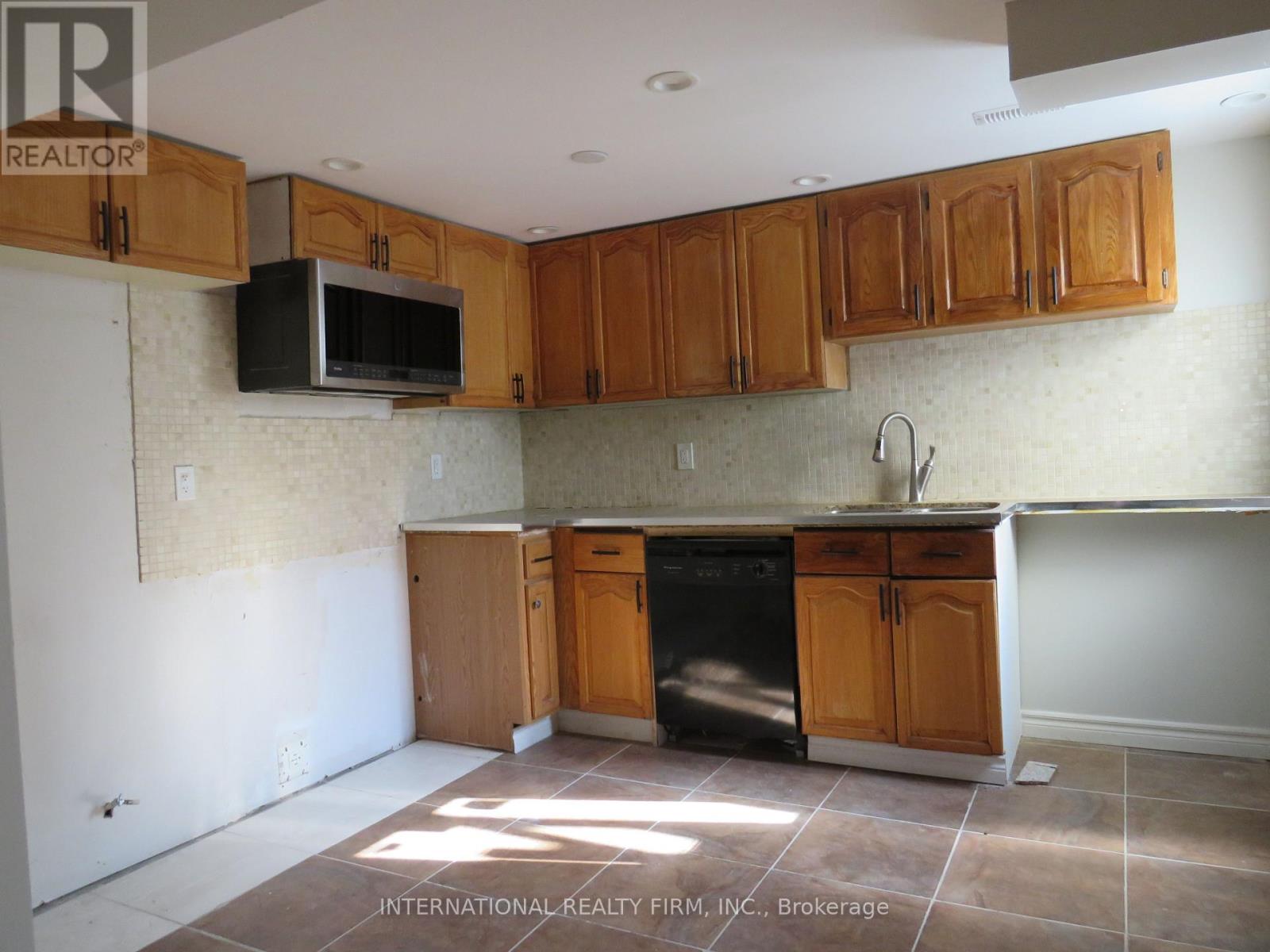 824 Crowells Street, Oshawa, Ontario  L1K 1X3 - Photo 31 - E12864416