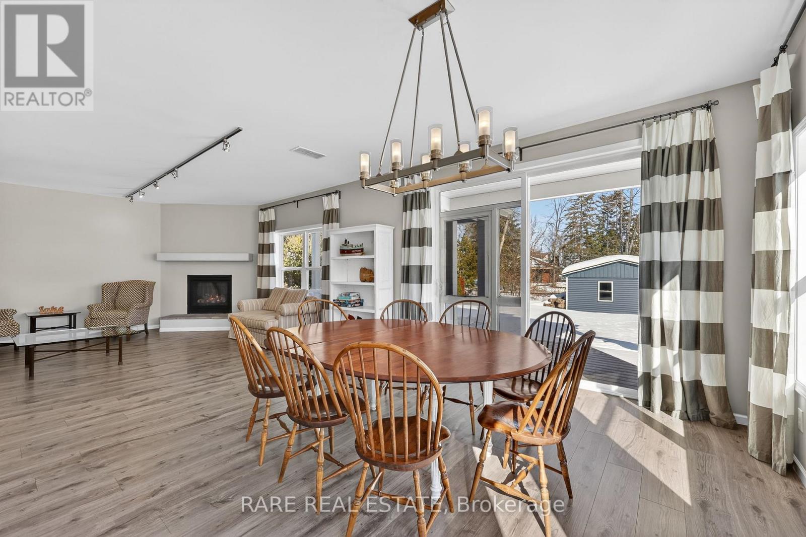 1231 Temple Avenue, Innisfil, Ontario  L0L 1C0 - Photo 8 - N12864386