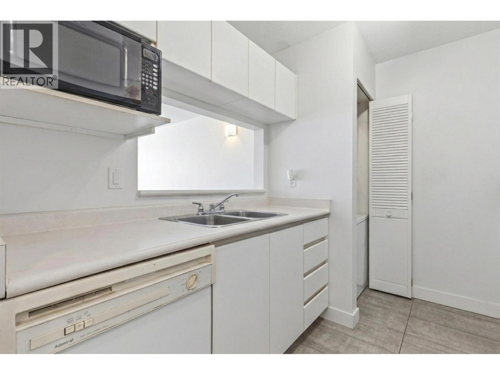 107 4990 Mcgeer Street, Vancouver, British Columbia  V5R 6C1 - Photo 10 - R3097854