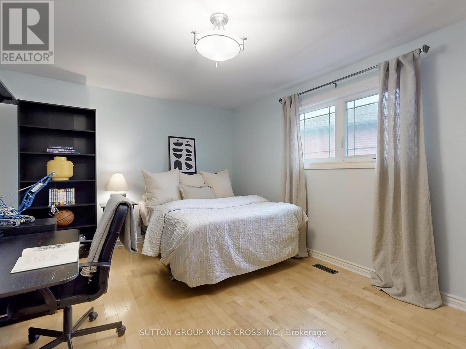 2730 Hammond Road, Mississauga, Ontario  L5K 2M3 - Photo 23 - W12864390