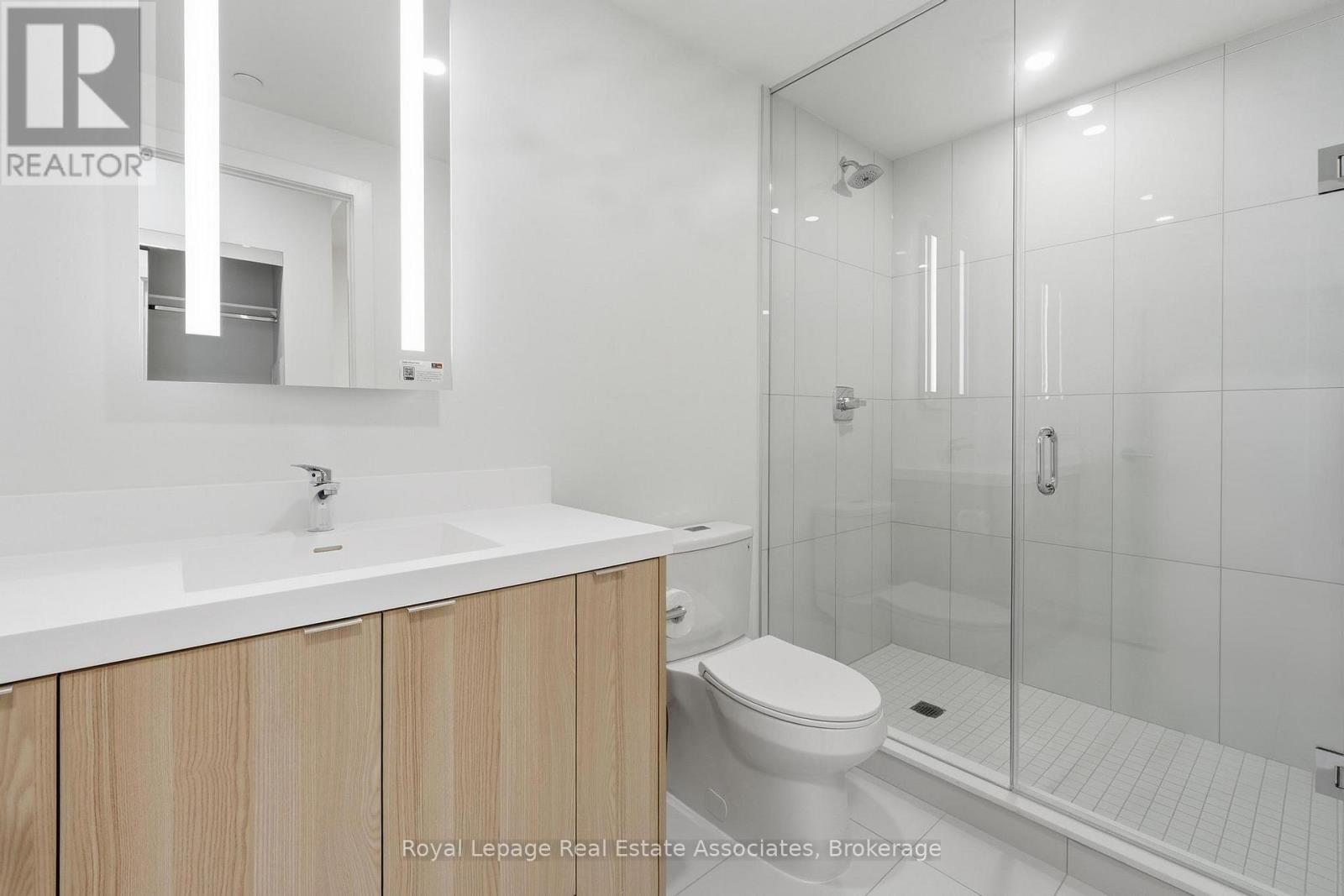 313 - 25 Cordova Avenue, Toronto, Ontario  M9A 0E5 - Photo 8 - W12864432