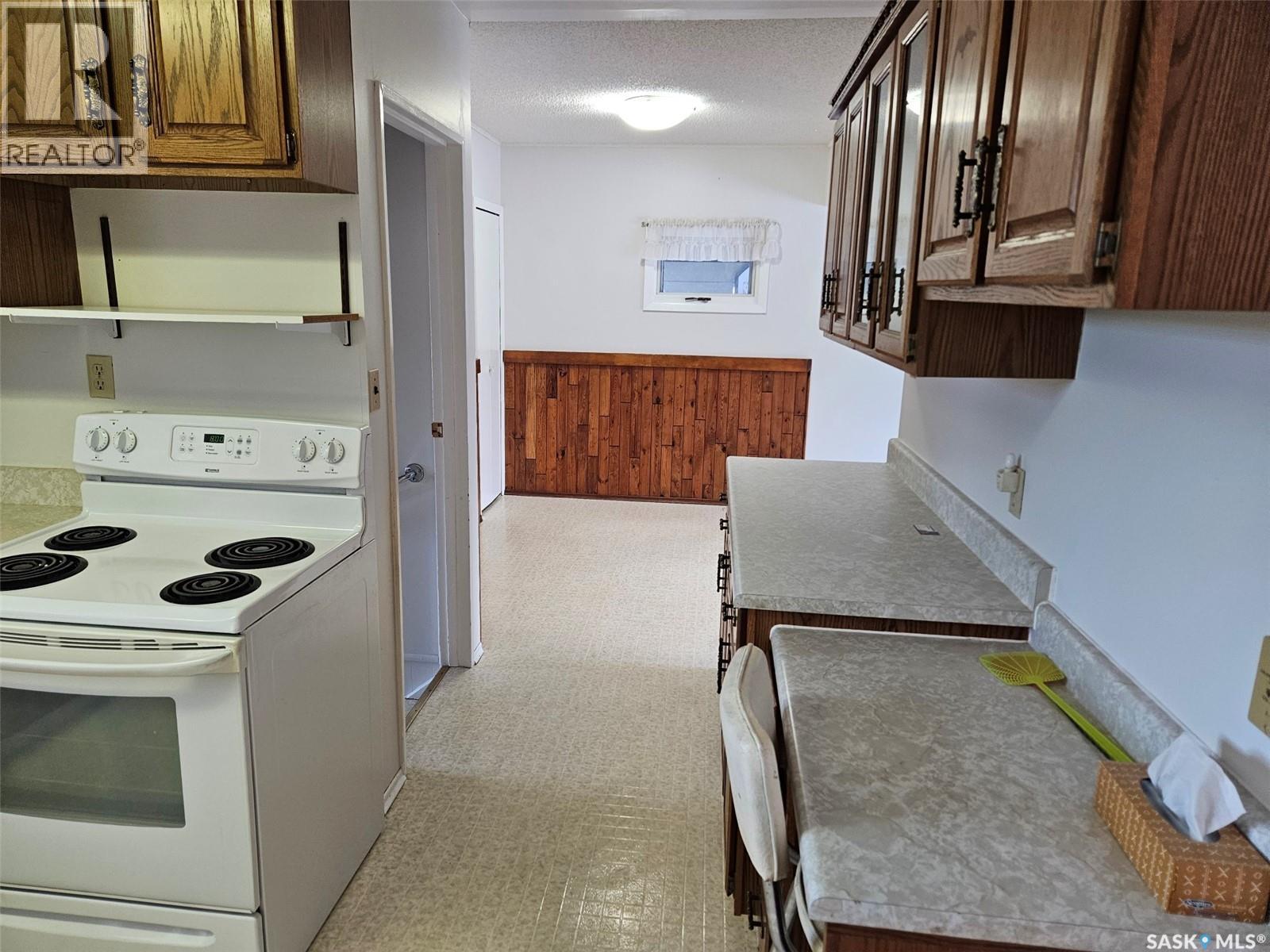 311 6th Street W, Carlyle, Saskatchewan  S0C 0R0 - Photo 9 - SK029907