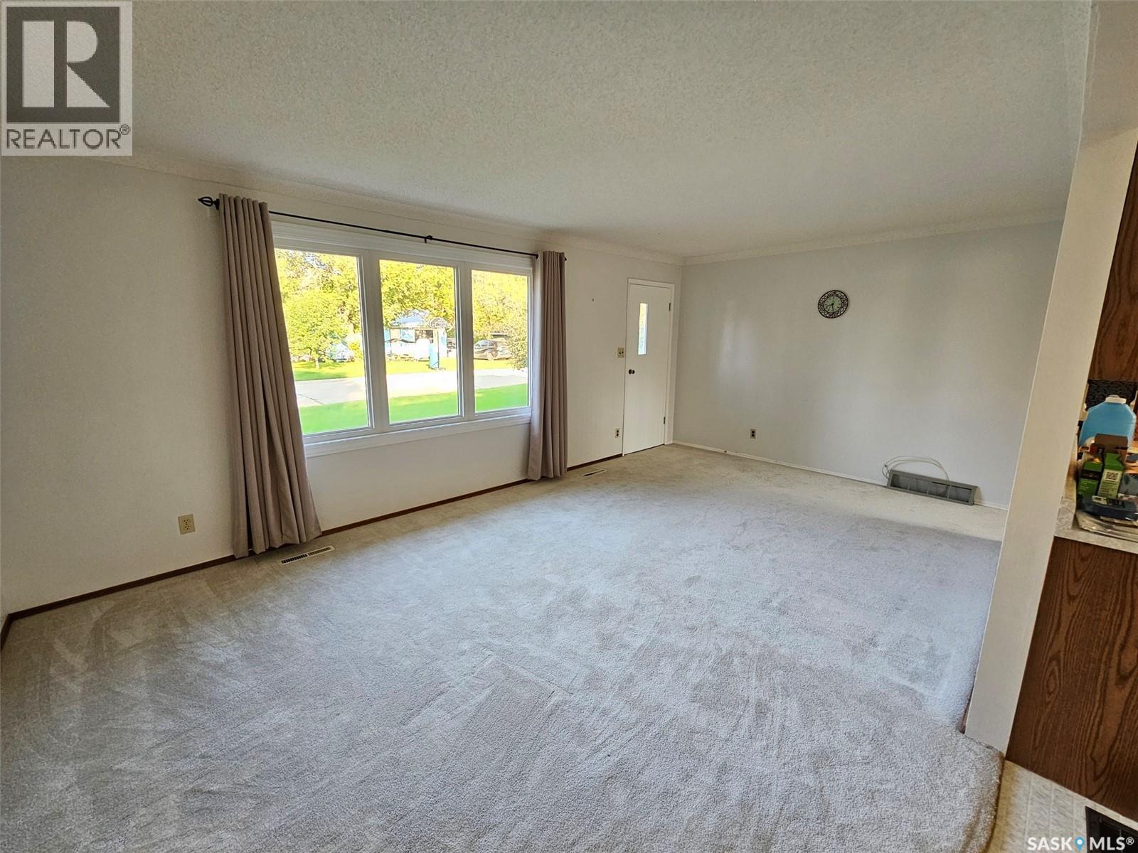 311 6th Street W, Carlyle, Saskatchewan  S0C 0R0 - Photo 13 - SK029907