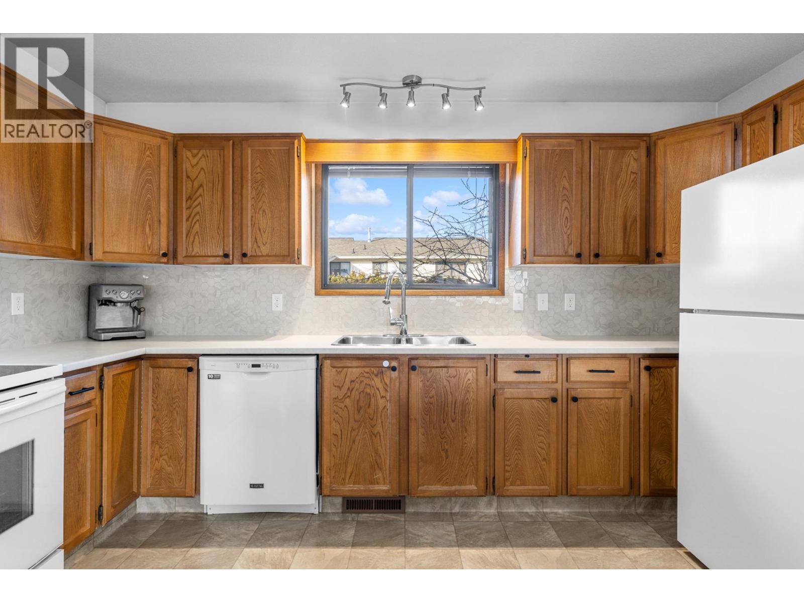 280 Kneller Road, Kelowna, British Columbia  V1X 7A1 - Photo 10 - 10362094