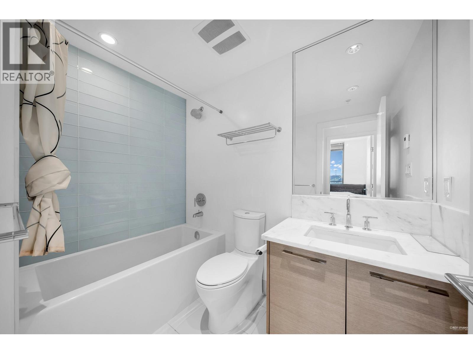 1801 1188 Pinetree Way, Coquitlam, British Columbia  V3B 0K9 - Photo 21 - R3097845