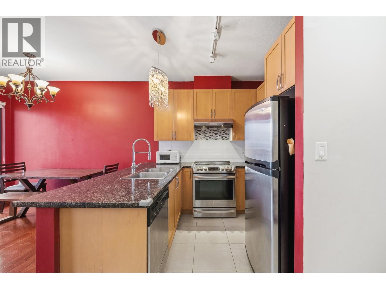 1801 6833 Station Hill Drive, Burnaby, British Columbia  V3N 5E1 - Photo 3 - R3097779