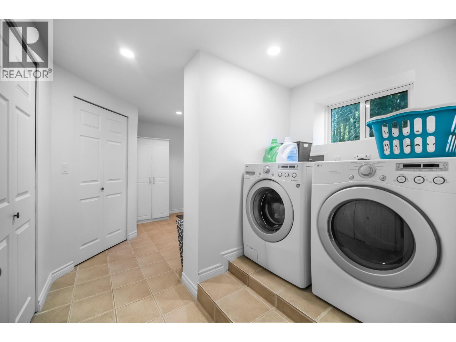 36 Mount Royal Drive, Port Moody, British Columbia  V3H 1P6 - Photo 31 - R3097870