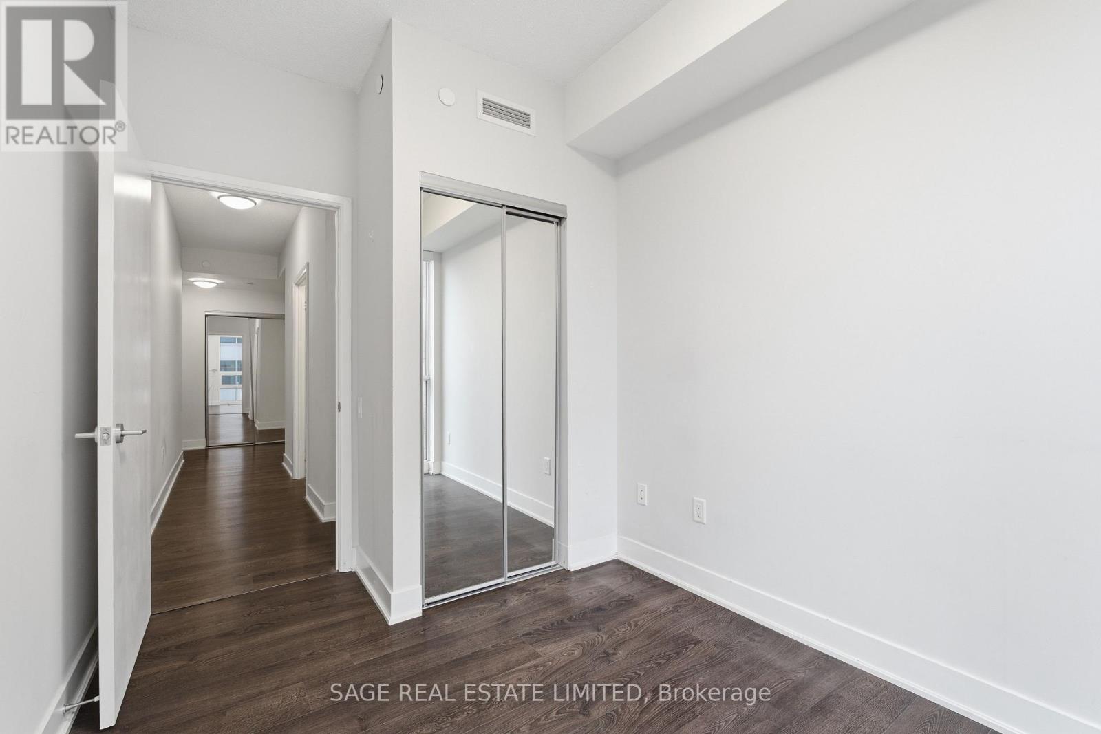 805 - 30 Roehampton Avenue, Toronto, Ontario  M4P 0B9 - Photo 13 - C12651022