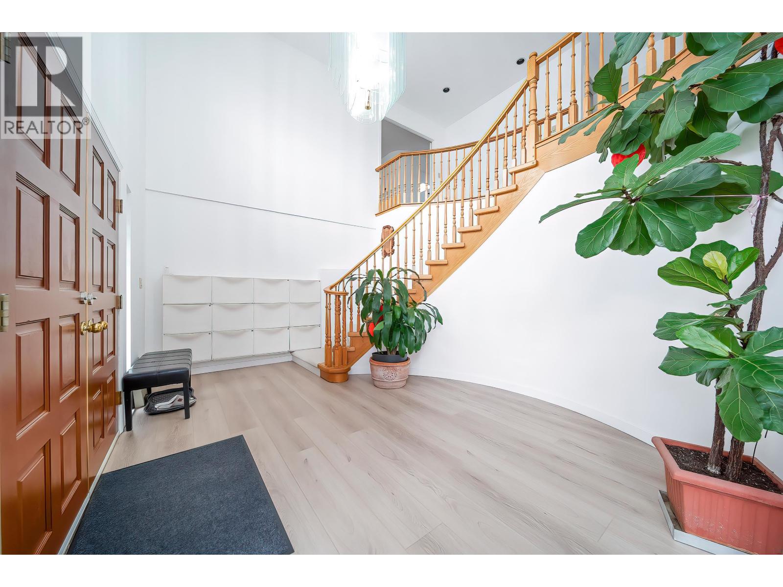 5611 Holt Avenue, Richmond, British Columbia  V7C 5C8 - Photo 12 - R3095832