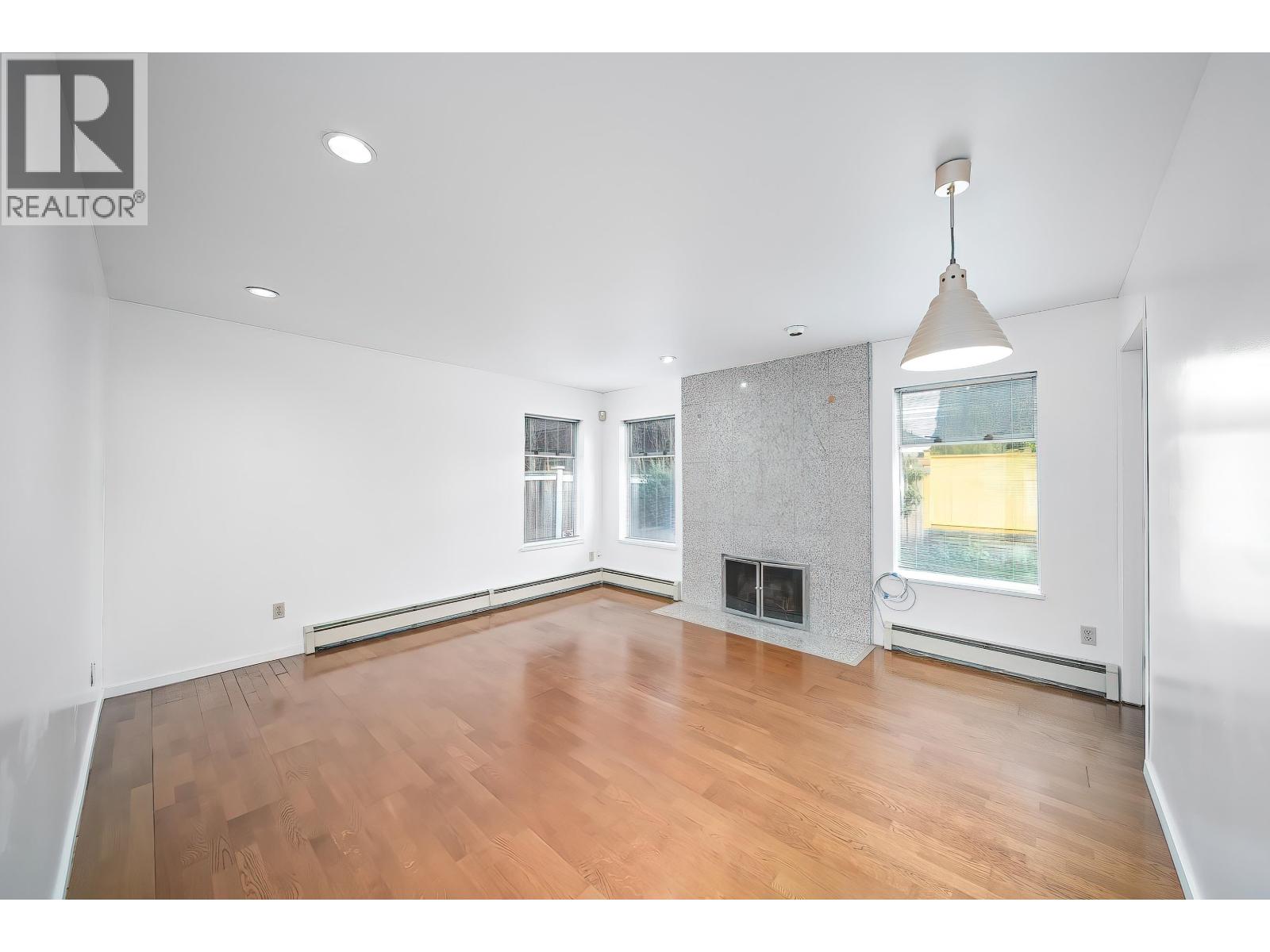 5611 Holt Avenue, Richmond, British Columbia  V7C 5C8 - Photo 32 - R3095832