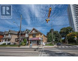 675 BROADVIEW AVENUE, Toronto, Ontario