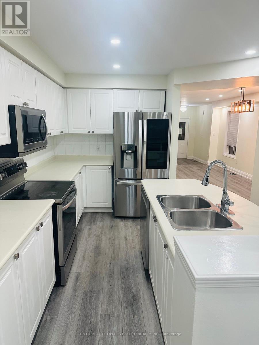 21 CASABEL DRIVE, Vaughan, Ontario