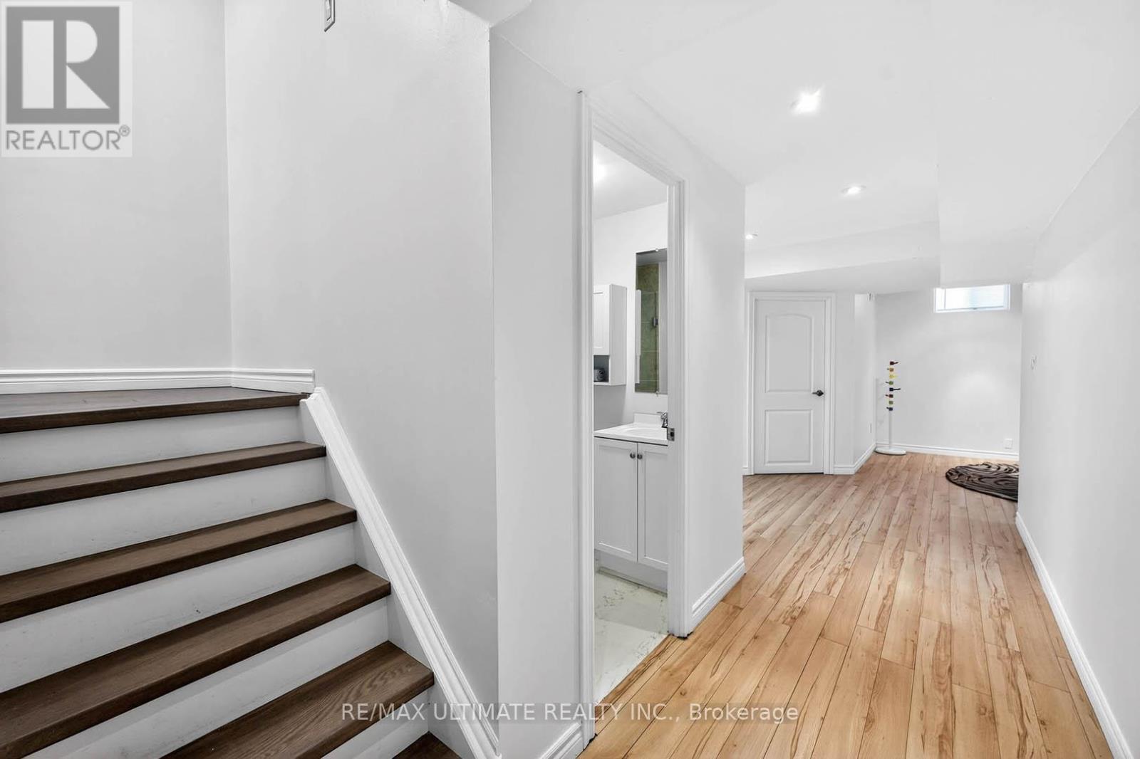 2441 Baintree Crescent, Oakville, Ontario  L6M 4W9 - Photo 32 - W12864446