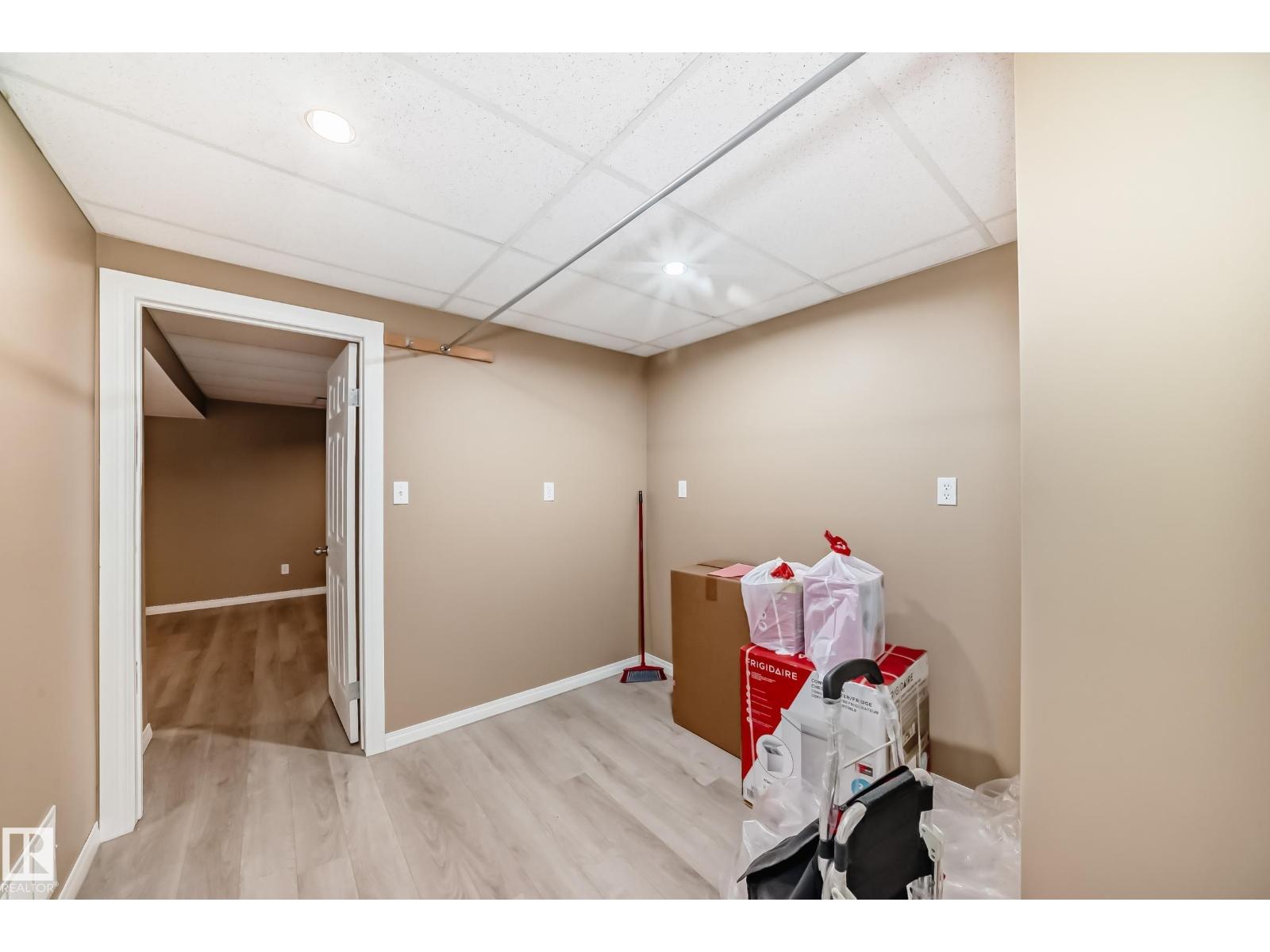 10328 156 St Nw, Edmonton, Alberta  T5P 2R3 - Photo 23 - E4476665