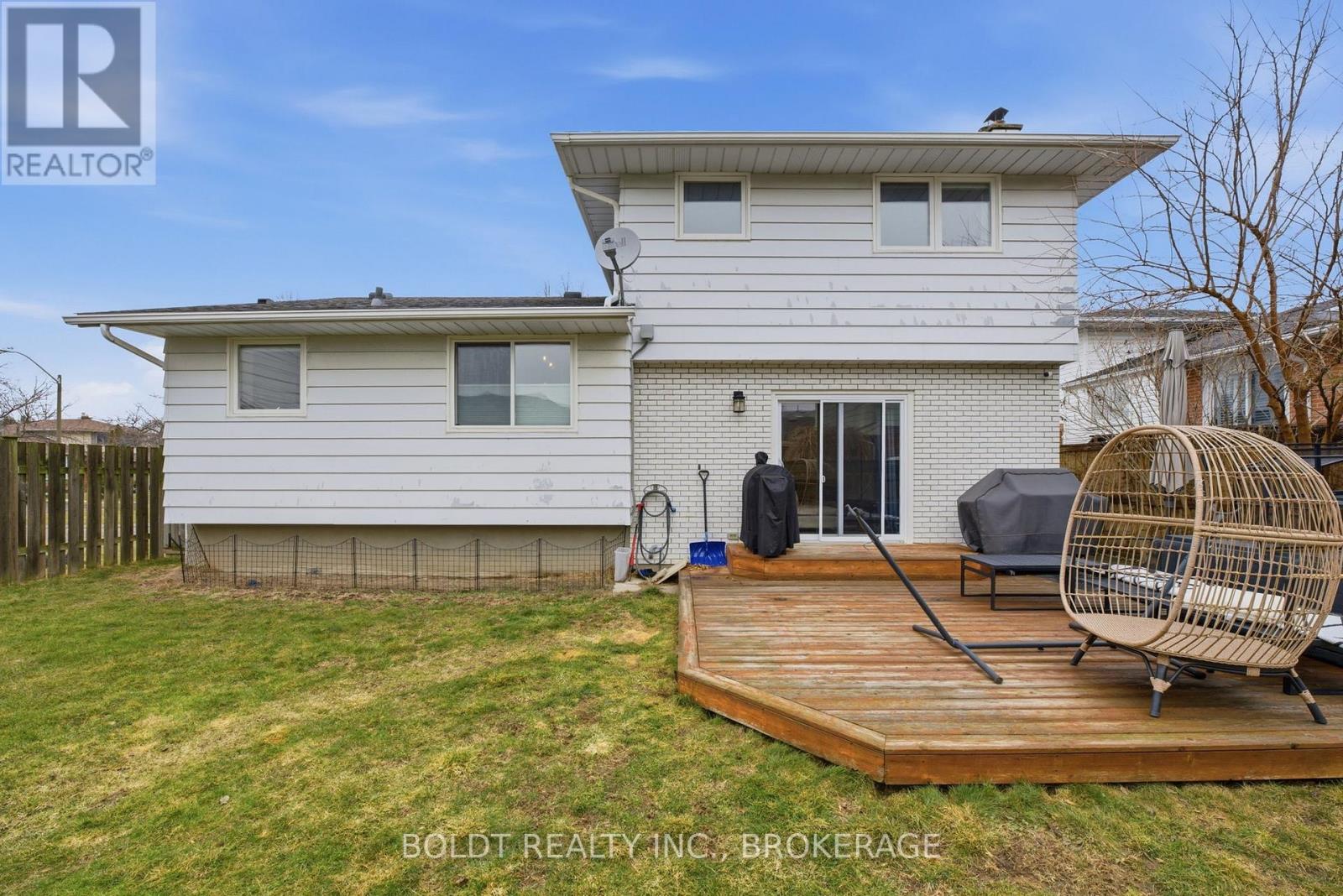 3 Wendover Place, St. Catharines, Ontario  L2N 6T9 - Photo 33 - X12864460