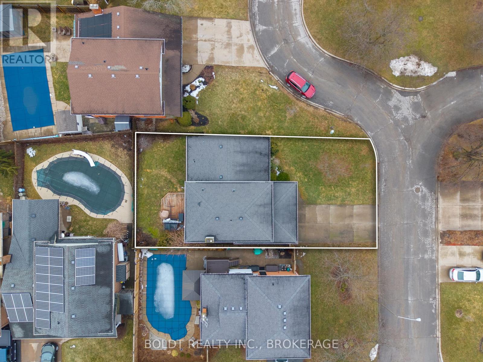 3 Wendover Place, St. Catharines, Ontario  L2N 6T9 - Photo 35 - X12864460