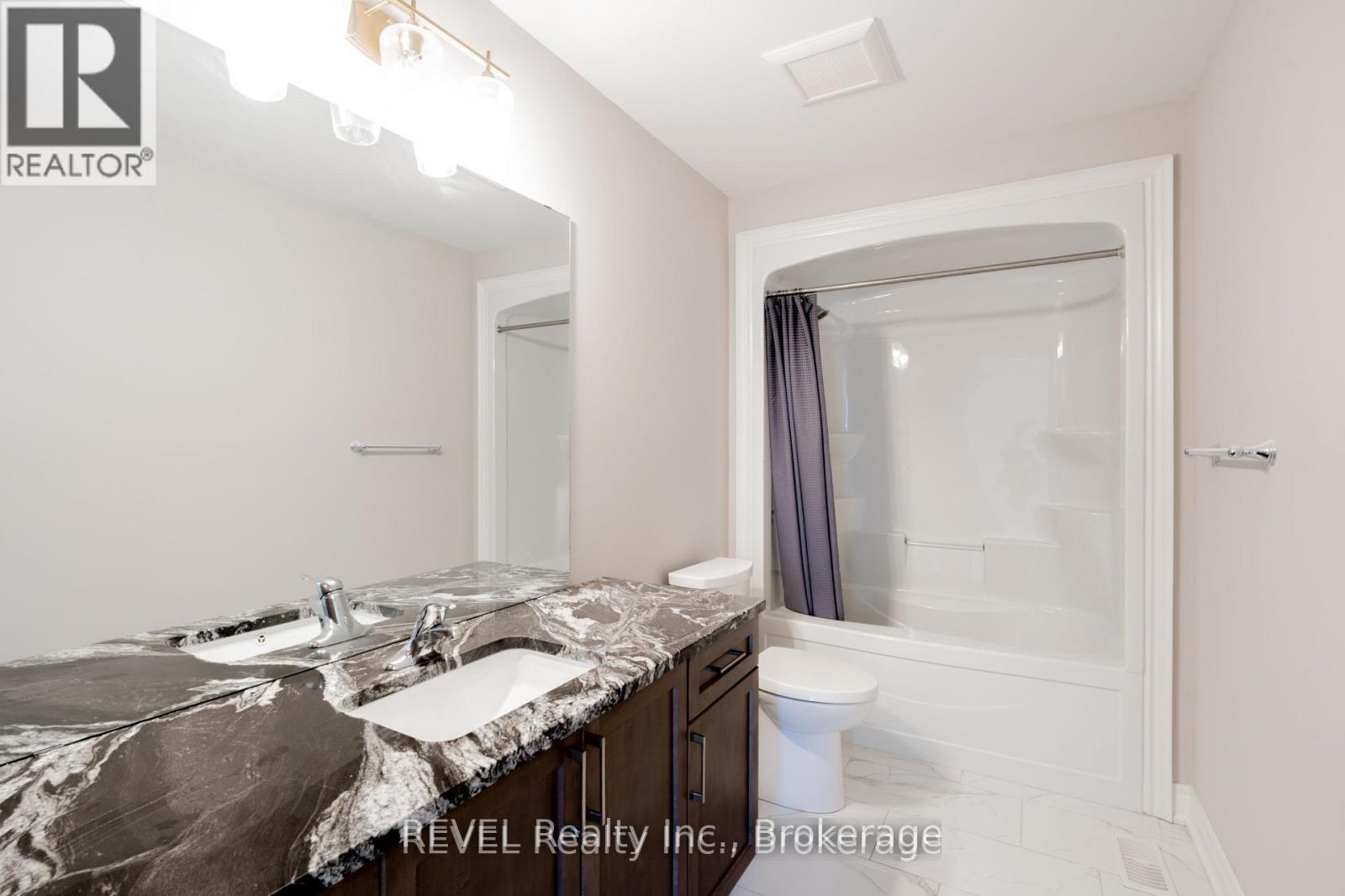 Upper Level Only - 202 Viger Drive, Welland, Ontario  L3B 5E9 - Photo 21 - X12864466